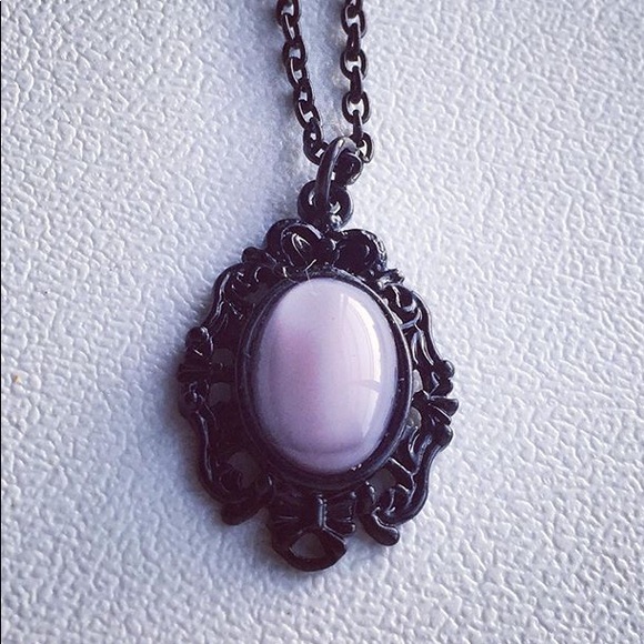 Hand Crafted Jewelry - Lavender catseye pendant in black setting